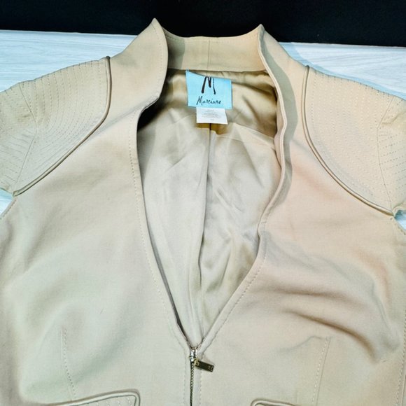 Marciano Blazer Women 10 Tan Deep V Zip Front Gold Studs Cap Sleeves Peplum Back - Picture 7 of 12